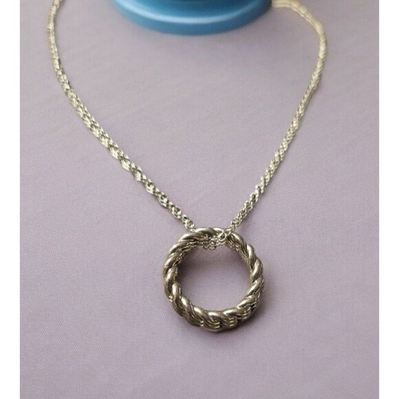 SILVER CHAIN WITH BRAIDED RING PENDANT 16" - Picture 2 of 4